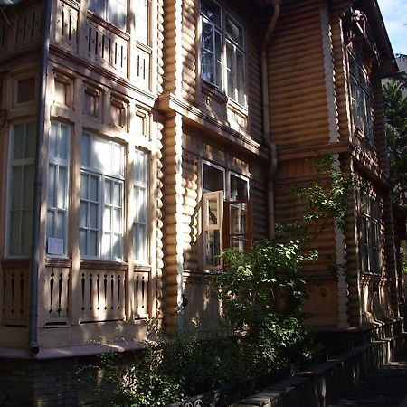 Old House Rustaveli Hotell Borjomi Eksteriør bilde